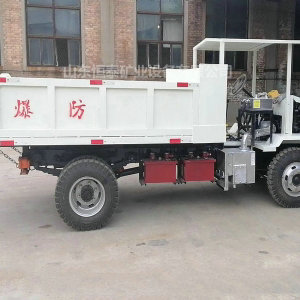 防爆無(wú)軌膠輪車(chē)